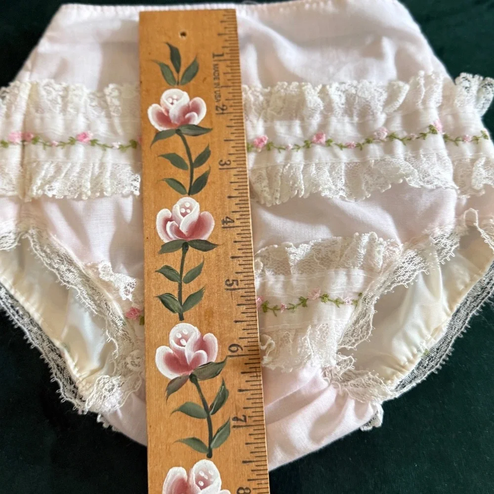 Vintage Baby Girl Pink Lace Ruffle Bloomers Diaper Cover Made USA Small 10-13lbs